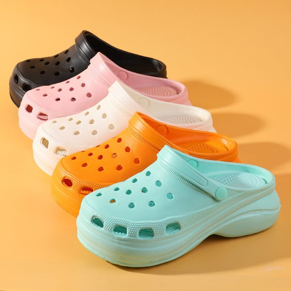Beach summer thick soled hole shoes Baotou sandals Women's outdoor slope heel with accessories Garden shoes wholesale - Image 18