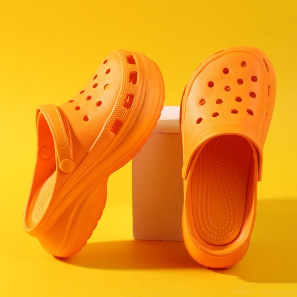 Beach summer thick soled hole shoes Baotou sandals Women's outdoor slope heel with accessories Garden shoes wholesale - Image 19