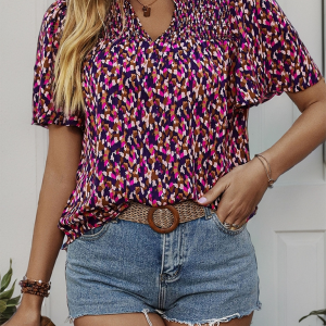 Women's short sleeve v-neck printed shirt