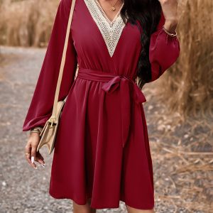Women's elegant V-neck long-sleeved dress