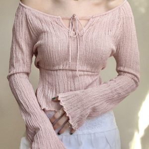 New elegant one-shoulder V-neck lace-up shoulder-length long-sleeved sweet fungus-trimmed sweater