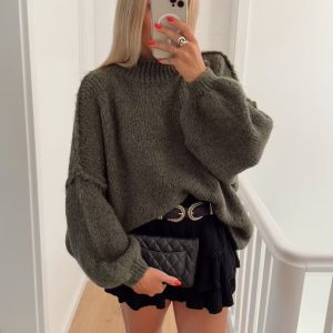 Women's Street Fashion Seamless Long Sleeve Loose Sweater
