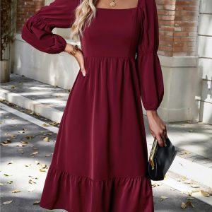 Women's Elegant Solid Color Square Neck Long Sleeve Dress