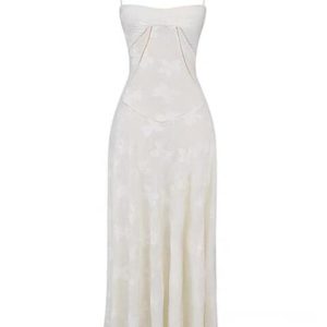 New sweet high-waisted flower-cut suspender dress