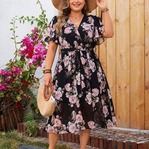 Plus size women's V-neck fluttering sleeves waisted floral floral dress