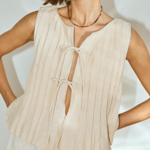 Women's cotton and linen blouse with straps