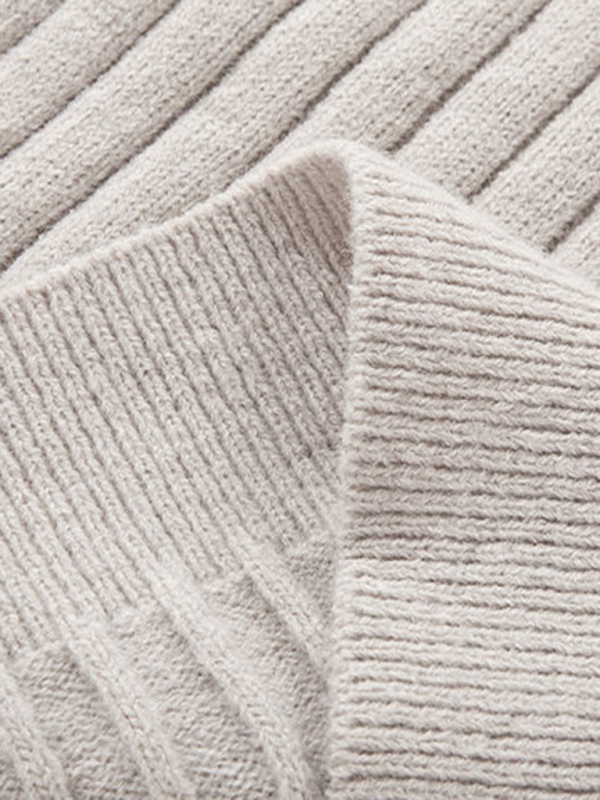 Men's casual solid color round neck stretch knitted sweater - Image 3