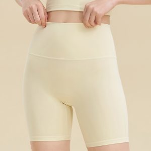 Comfortable tight sports shorts women's yoga clothes