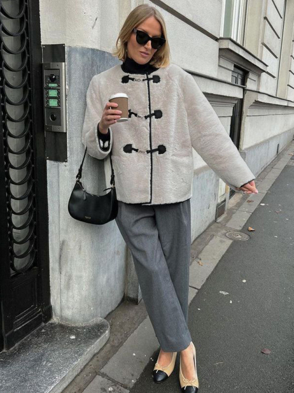 New Fashionable Cashmere Women's Metal Lock Design Cardigan Jacket - Image 2