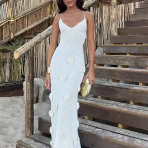 Fashionable and sexy sleeveless slim fit knitted embroidered suspender dress